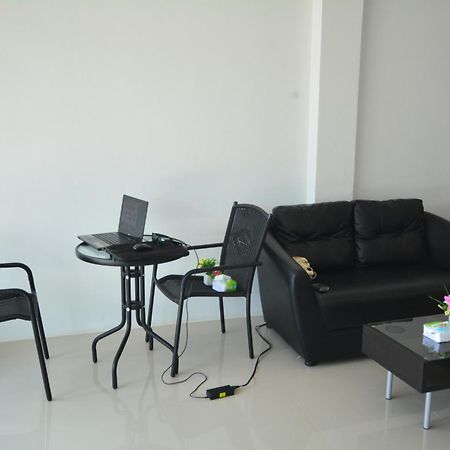 Jc Guesthouse @ Suratthani Airport Surat Thani Luaran gambar